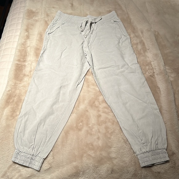 bella dahl drawstring joggers - Picture 7 of 12
